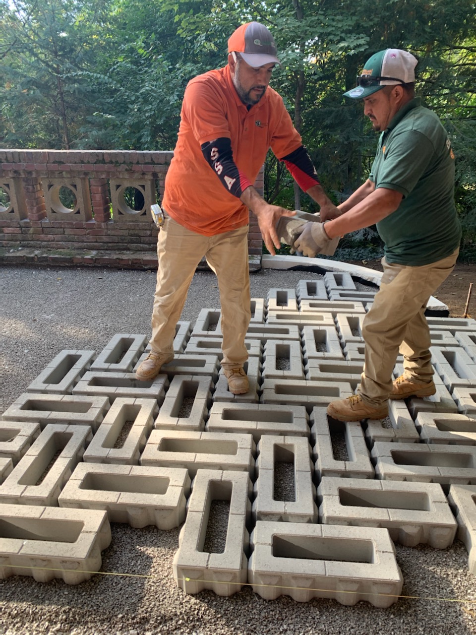 Mid-Century Modern Techo-Bloc Permeable Paver Patio